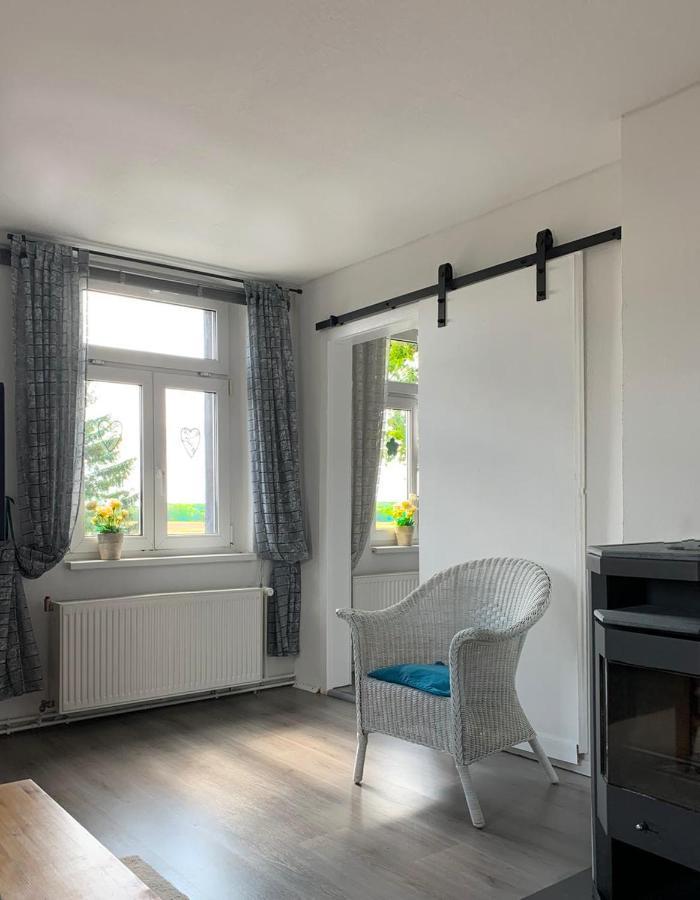 Vierseitenhof Hasenfelde - Ferienwohnung Feldblick Steinhofel Bagian luar foto
